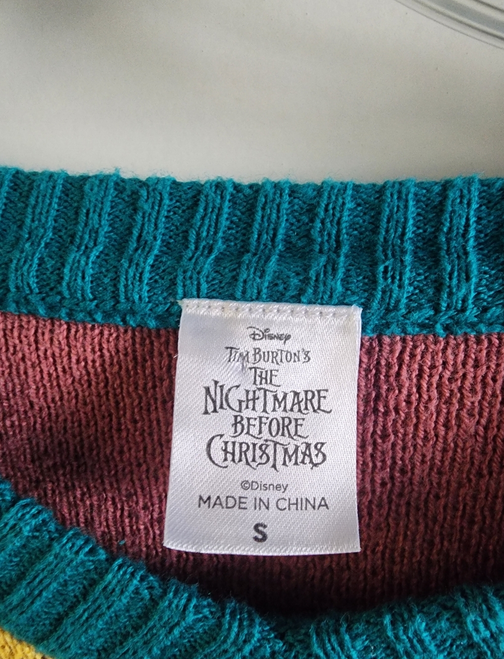 Disney The Nightmare Before Christmas Sweater Size Small - Picture 2 of 6